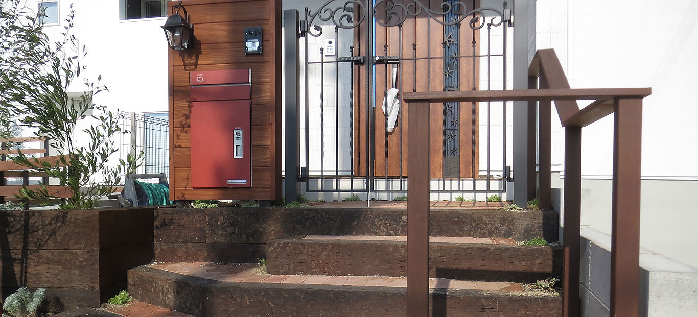 木製サイクルポート門柱