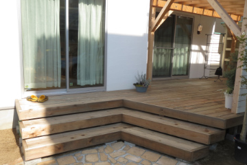 階段ウッドデッキ